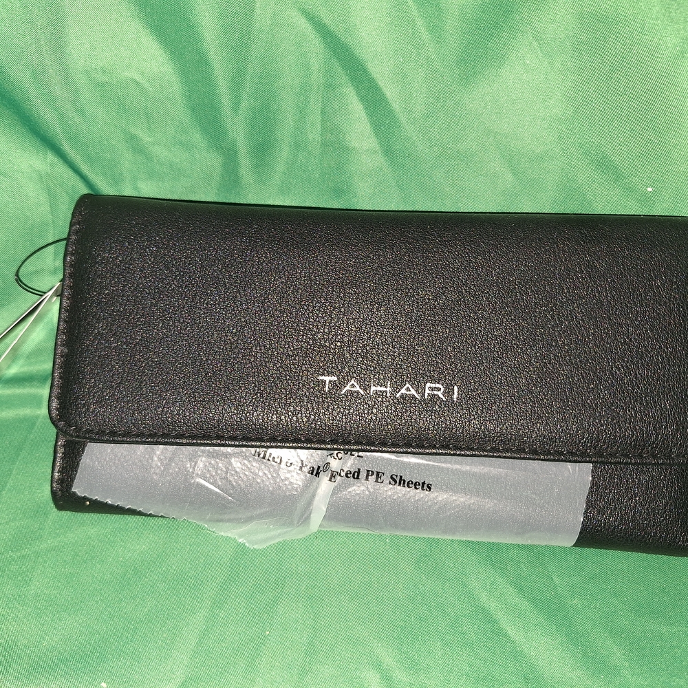 Tahari Black Wallet New With Tags Great Gift Idea